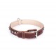 Unvergleichbares Lederhalsband in Braun mit verchromten Spikes